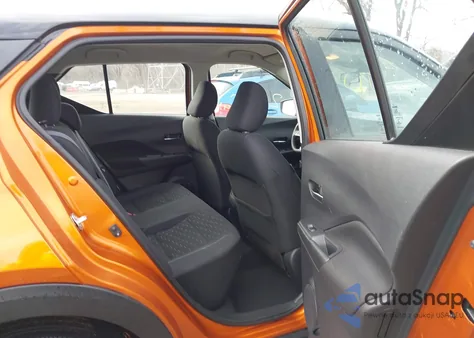 2021 Nissan Kicks Sv Xtronic Cvt z USA, uszkodzony, nr VIN 3N1CP5CV3ML546820